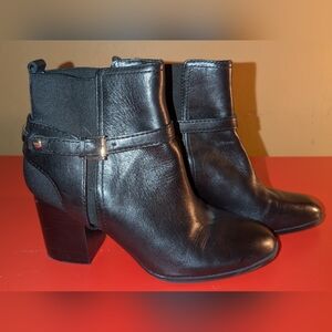 Black Leather Tommy Hilfiger Heel Ankle Boots - Size 11